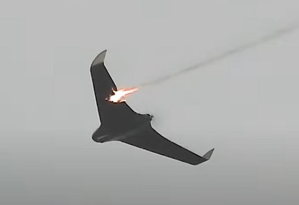 Le ministère des Armées a commandé un premier prototype opérationnel de l’arme laser anti-drones HELMA-P