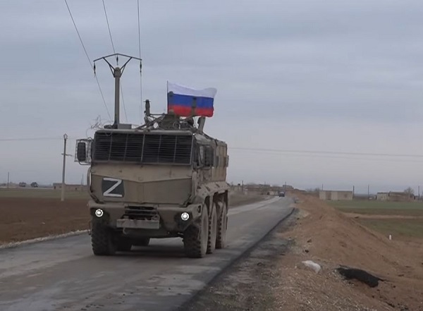 Al igual que en Ucrania, los vehículos blindados rusos desplegados en Siria están marcados con el símbolo «Z».