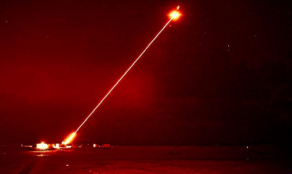 Le Royaume-Uni a testé avec succès une arme laser contre des cibles  aériennes - Zone Militaire