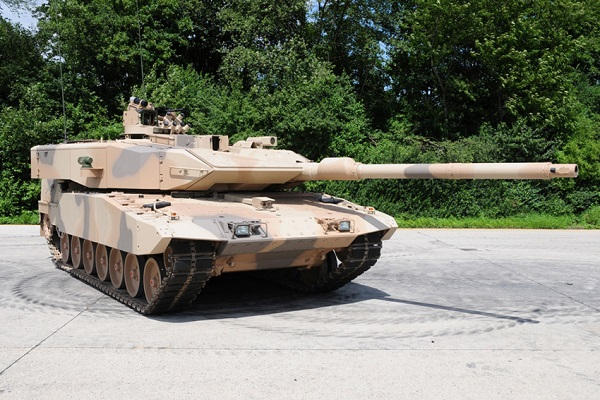 L’idea di ottenere carri armati Leopard 2A7+ è in Italia