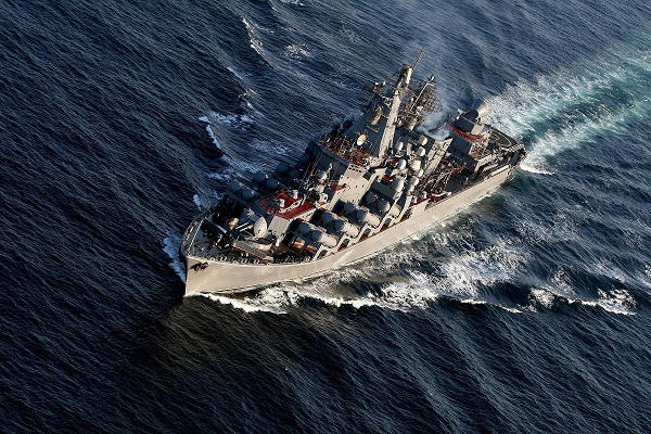 Rosja rozmieściła na Morzu Czerwonym co najmniej jedną fregatę i jeden krążownik