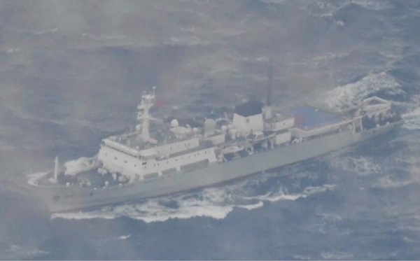 Japan protesteert tegen de schending van zijn territoriale wateren door het Chinese onderzoeksschip
